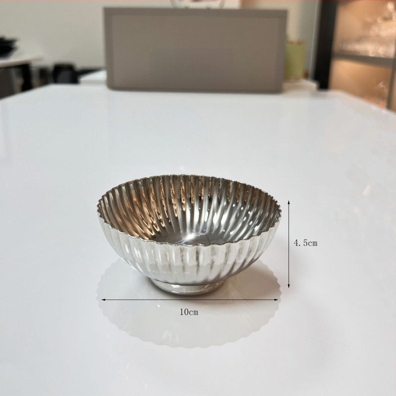 Rozsdamentes acél mikrofonállvány hamuval és pohártartóval – KTV asztali dekoráció, modern letisztult stílus, tároló funkció, 500 g