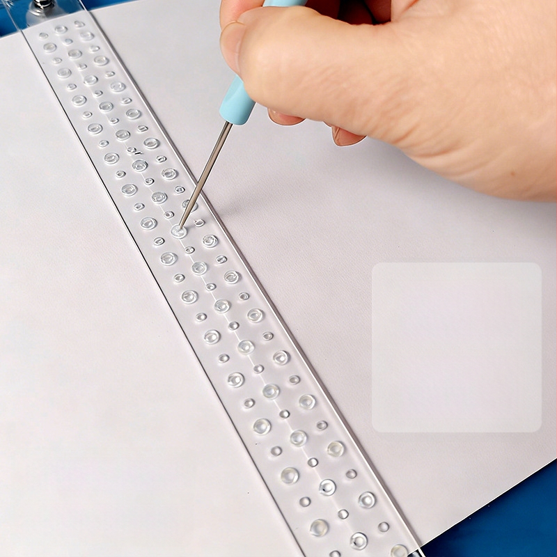 Nuo Ba Bai brändi akrüül DIY tööriist vihikute köitmiseks (mudel NBB-056): albumi katte valmistamine, positsioneerimise joonestik ja puurimine