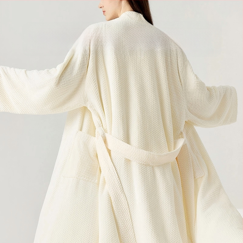 Унисекс халат за баня от полиестер, 95% композиция на основната тъкан, тегло 500 g, подходящ за пролет