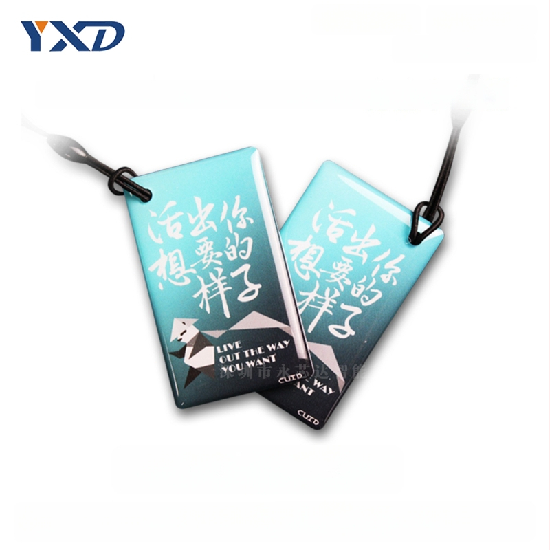 Epoksīda piekļuves karte – bezkontakta IC karte, piemērota nekustamā īpašuma, kampusa, lifta un viesnīcas piekļuvei (100000 ierakstīšanas/dzēšanas ciklu)