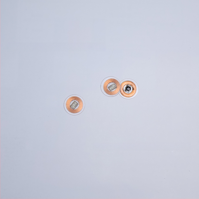 Inteliģentā karte T5577, pielāgota kontakti IC karte piekļuves kontrolei (1K-80K, 10 gadu datu uzglabāšana, 10 gadu izdzēšanas darbība, nefinanšu karte)