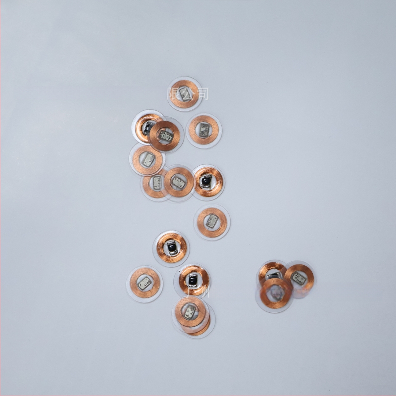 EM4305 Gudrā karte, Kontakta IC karte, Nefinanšu karte, Atmiņa 1K–80K, Piemērota piekļuves kontroles, kampusa un ēdnīcas sistēmām