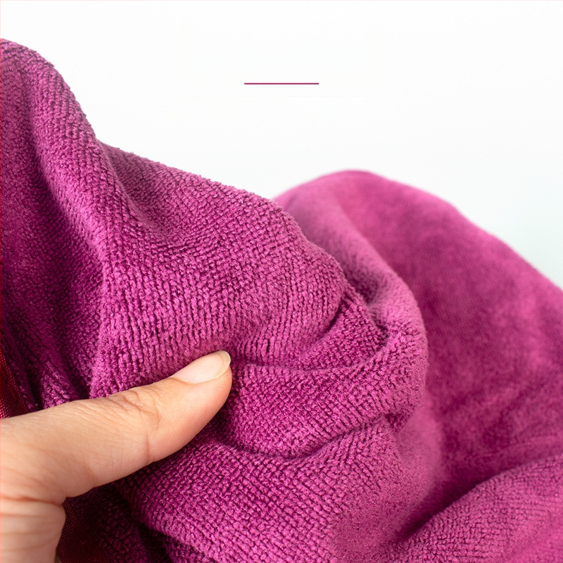 Kirpyklos rankšluostis – absorbuojantis, apsaugantis