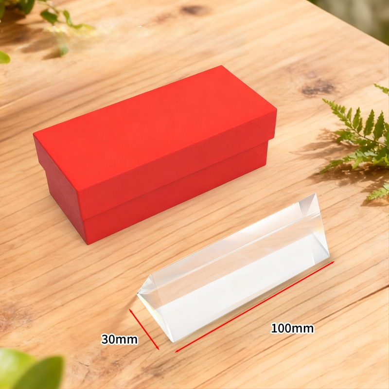 Optikai prizma fizika kísérletekhez: törés és diszperzió, K9 modell, üveg-plasztik kivitel