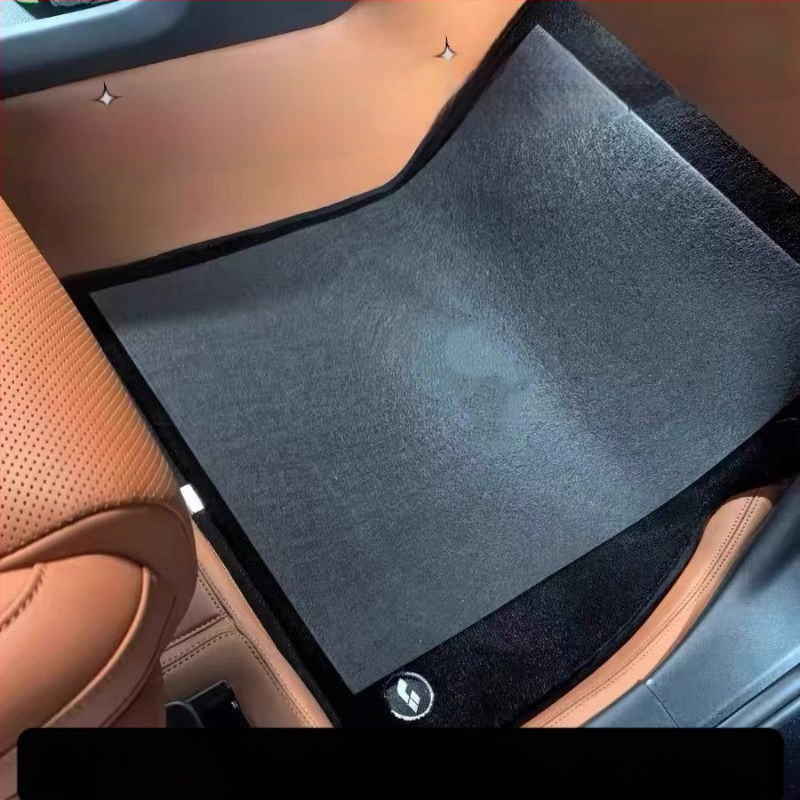 Jednokratne prostirke za automobil od filca, upijaju vodu, vodootporne, otporne na blato, debele, univerzalne veličine