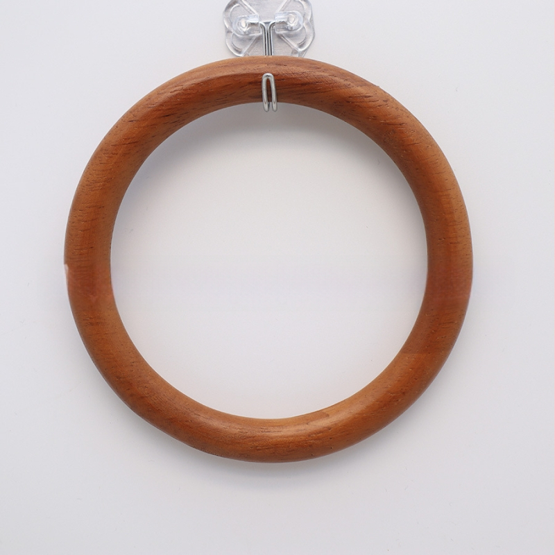 Πλεγμένη τσάντα με ξύλινο χερούλι σε σχήμα δαχτυλιδιού, δρύιμο υλικό, μονόχρωμη, λειτουργία μείωσης βάρους – αξεσουάρ αποσκευών