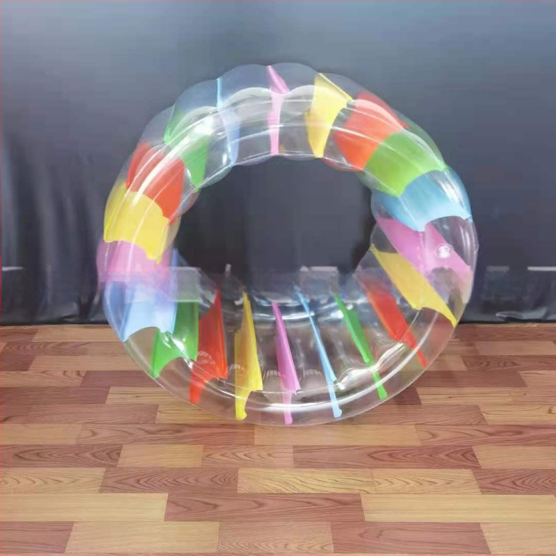 Naduvljiva dječja vodena roller coaster — interaktivna igra za roditelje i djecu