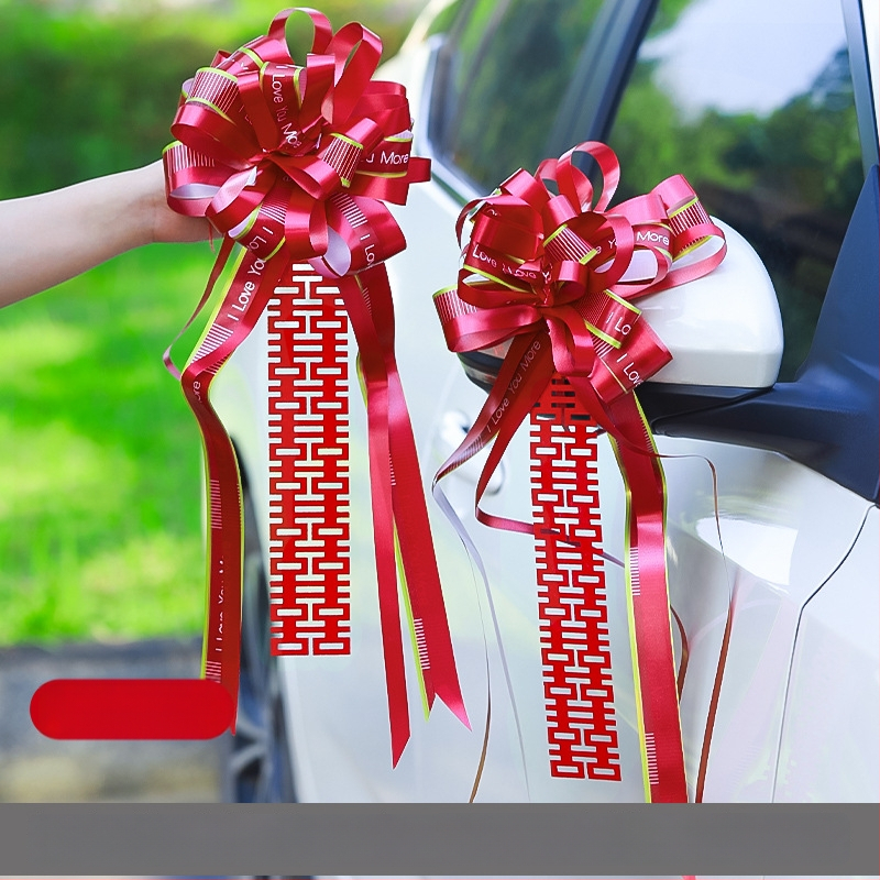 Set ukrasa za vjenčani automobil s trakama i cvjetnim aranžmanima za svadbenu povorku