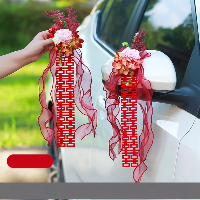 Set ukrasa za vjenčani automobil s trakama i cvjetnim aranžmanima za svadbenu povorku