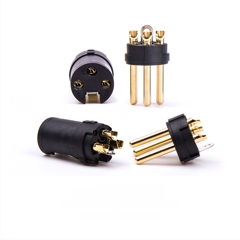Conector XLR masculin pentru conexiune microfon la mixer — Brand Rocco Stone, conector audio/video, CE certificat