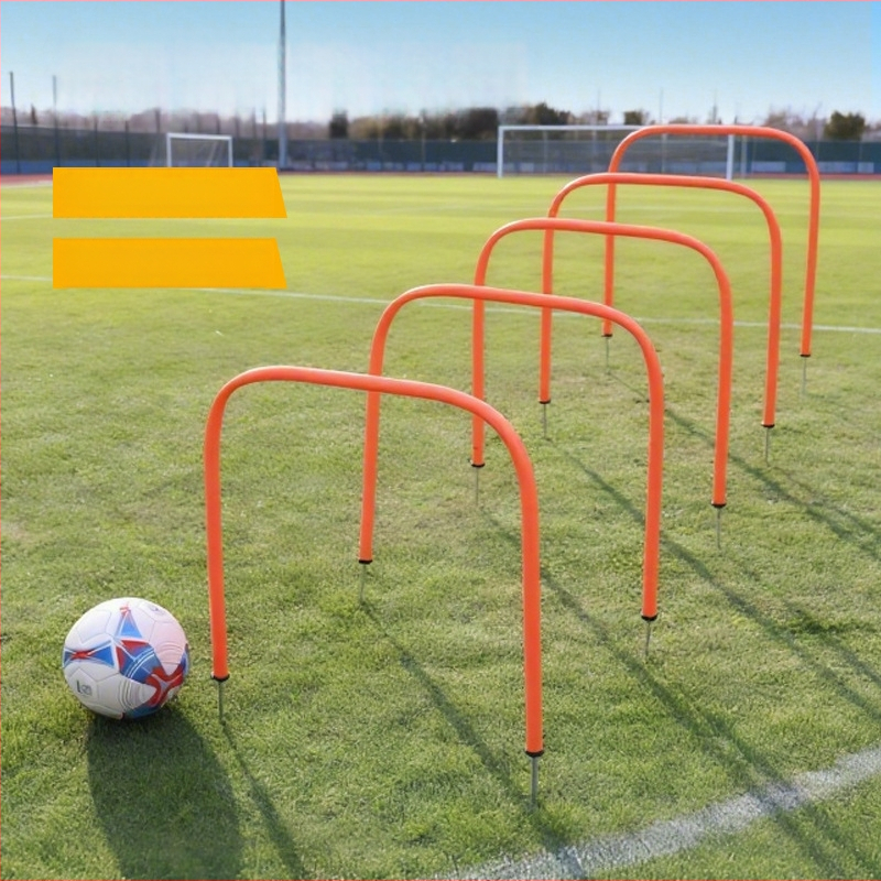 Pokretna nogometna arka za trening — mala vrata s preprekom za šut, dribling i dodavanje