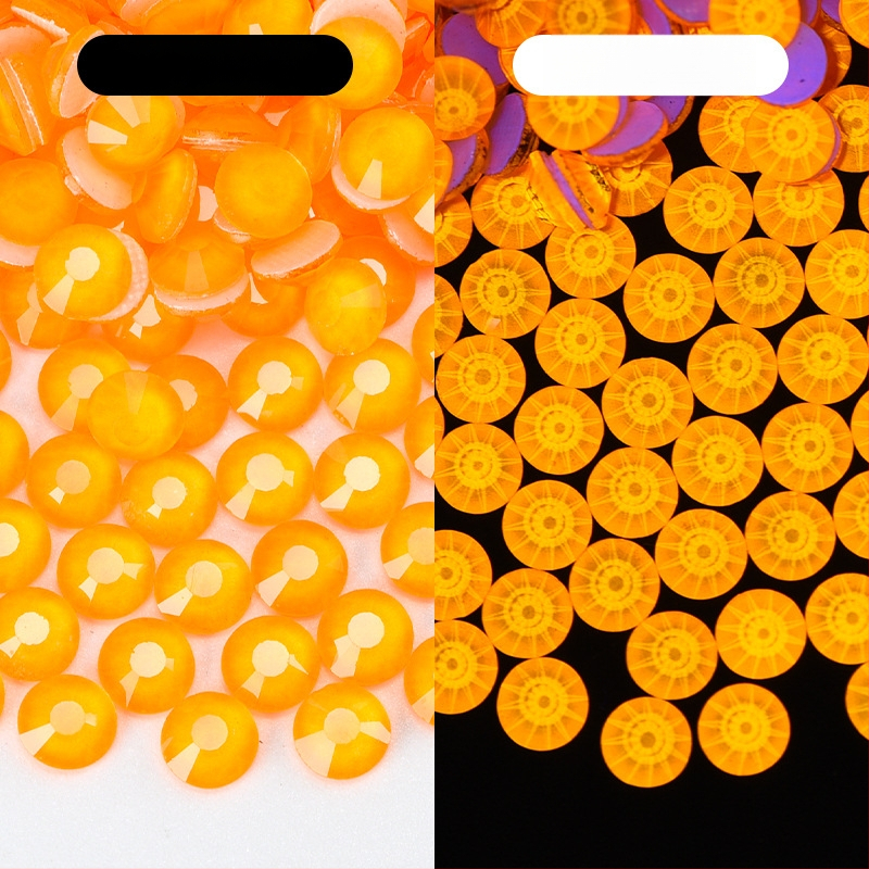 DIY ékszer díszítőelemek – üveggolyó kristályok elektroplatált felülettel, rajzfilmszerű stílus, nemesúr motívum