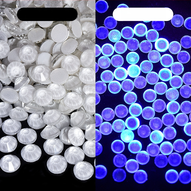 DIY ékszer díszítőelemek – üveggolyó kristályok elektroplatált felülettel, rajzfilmszerű stílus, nemesúr motívum