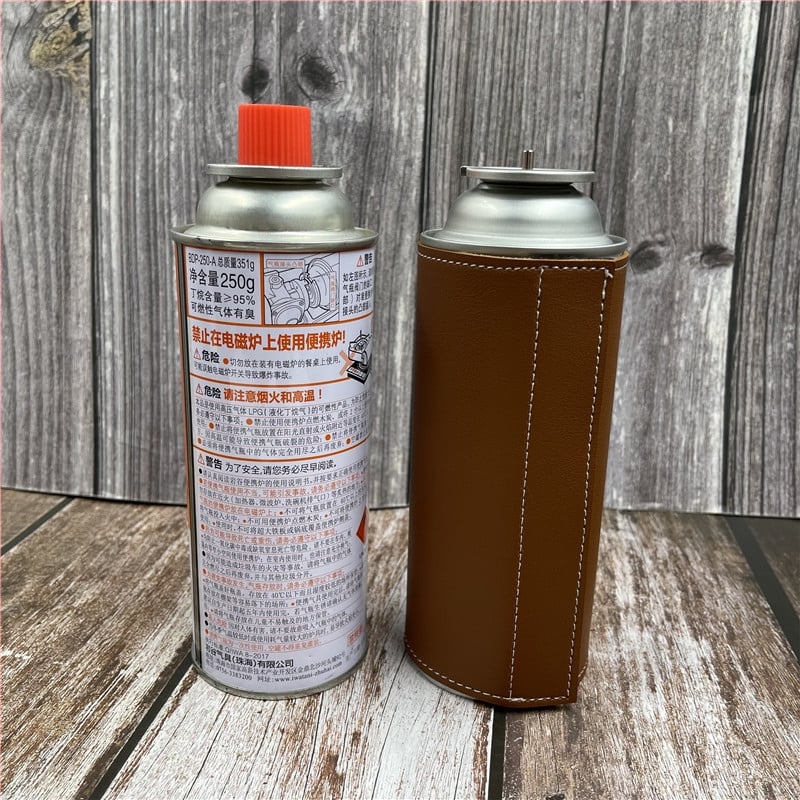 Кожен калъф за газова бутилка 250 г — портативен, изолиран и ветроустойчив за къмпинг, защитен холстер за двама