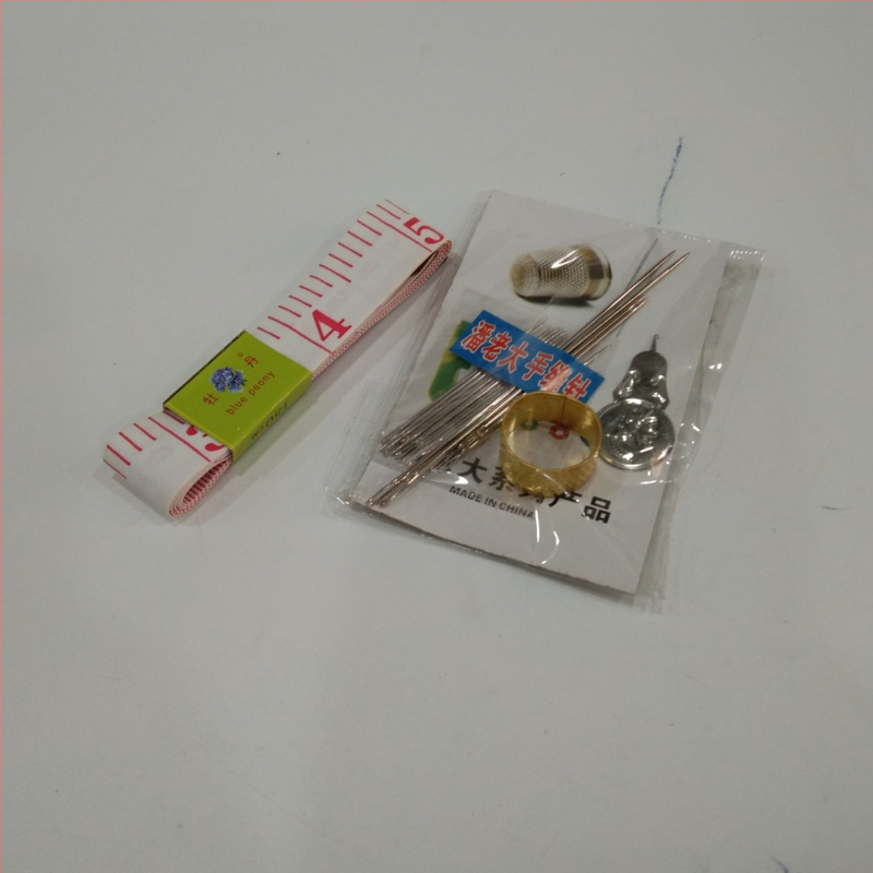 Šivaći set: komplet s mjernom trakom, kutijom za igle i thimble