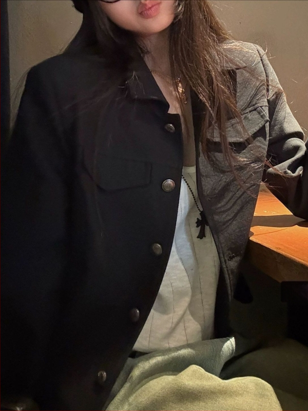 Kényelmes kabát koreai galléval, pamut-poliészter keverék, klasszikus ujjak, ősz 2025