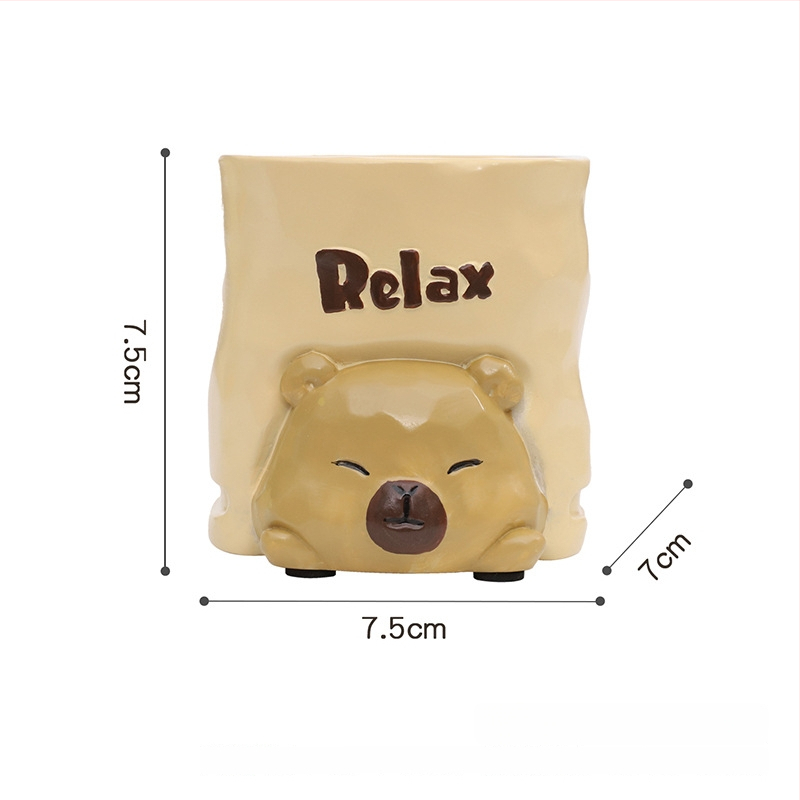 Stolne saksije od smole sa životinjskim motivom