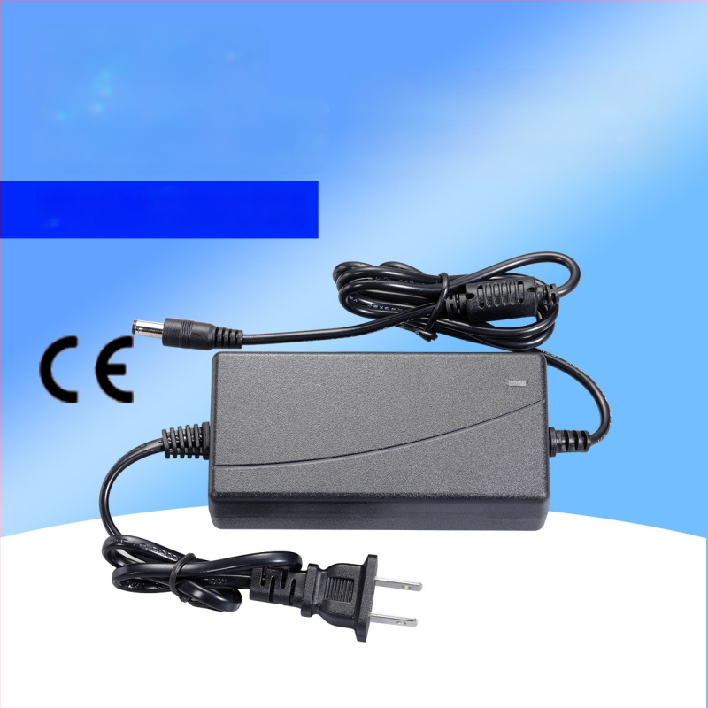 12V 5A tápegység, 60W kapcsoló táp LCD/LED kijelzőkhöz és pohár hőmérsékletszabályozó rendszerekhez