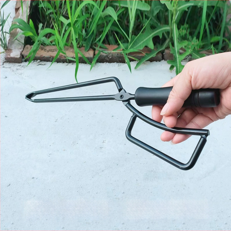 Adventure Wolf щипка за барбекю за въглища с масивна дървена дръжка, удължена конструкция, преносима