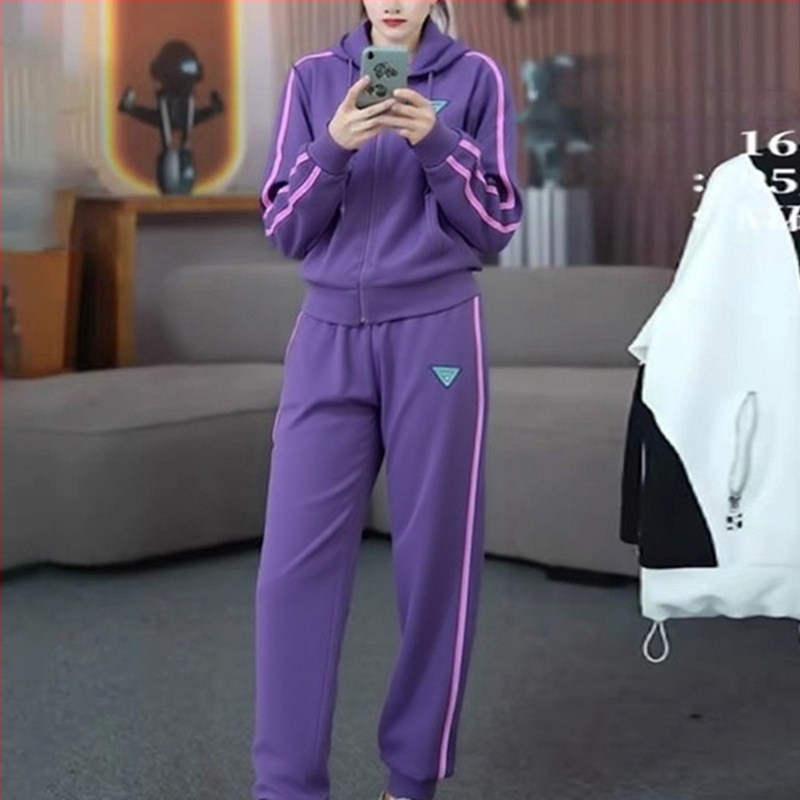 Ženski dvodjelni sportski set: hoodie s kapuljačom i zipom u blok bojama te udobne hlače, za proljeće i jesen – minimalistički stil