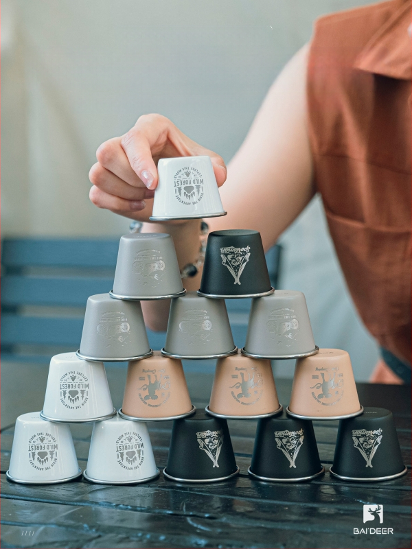 Комплект чаши от неръждаема стомана за къмпинг – компактни чаши за вино, чай и бира White Deer