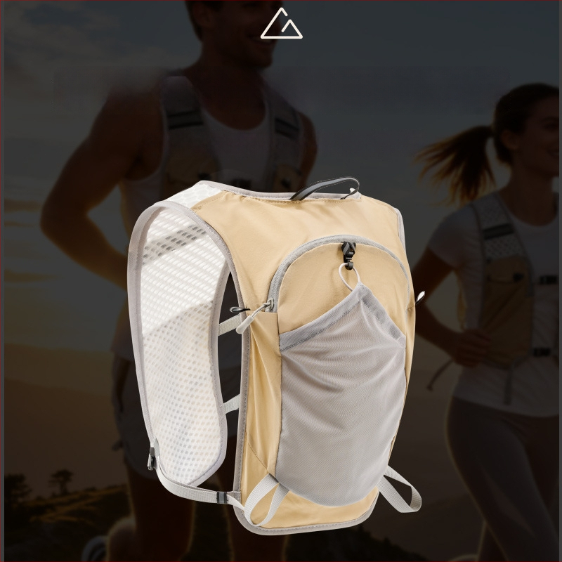 Планинарска раница - ултралека нейлонова, унисекс, дишаща, износоустойчива, с извити презрамки за намаляване на натоварването, подходяща за планински туризъм