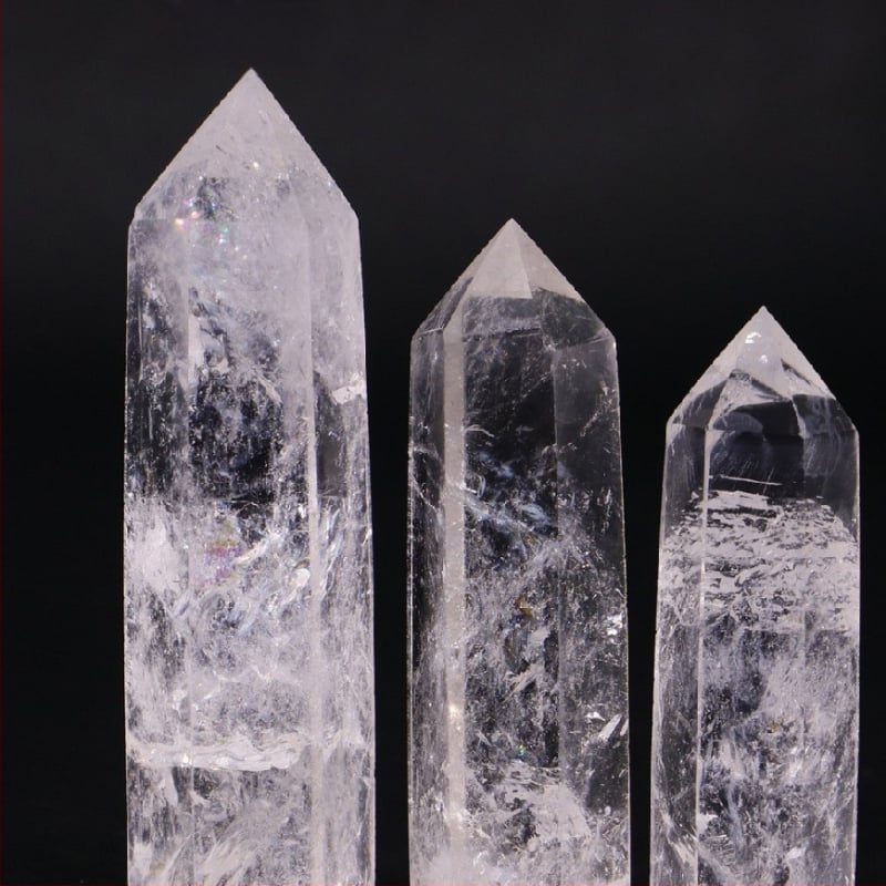 Διακοσμητική κρυστάλλινη στήλη, στήλη με ένα αιχμηρό άκρο, κρυσταλλικό υλικό, μοντέρνο μινιμαλιστικό στυλ