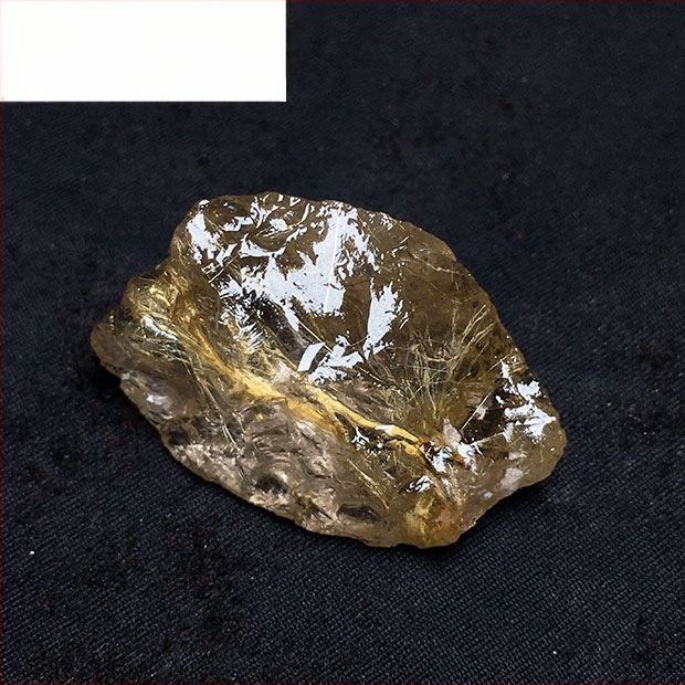 Dekorációs ásványi példány: természetes titánium kristály, eredeti kő, testreszabás elérhető (Márka: Egyéb, Anyag: Titánium kristály, Feldolgozás: Igen)