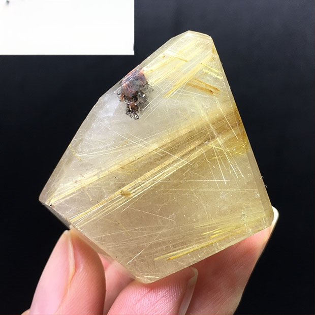 Kristály dísz, titán kristály, csiszolt polyéder, nyers kő