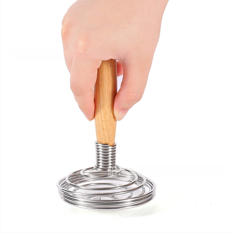 Ručni mućkalica za jaja s drvenom drškom i sferičnom glavom od nehrđajućeg čelika, moderni minimalistički dizajn