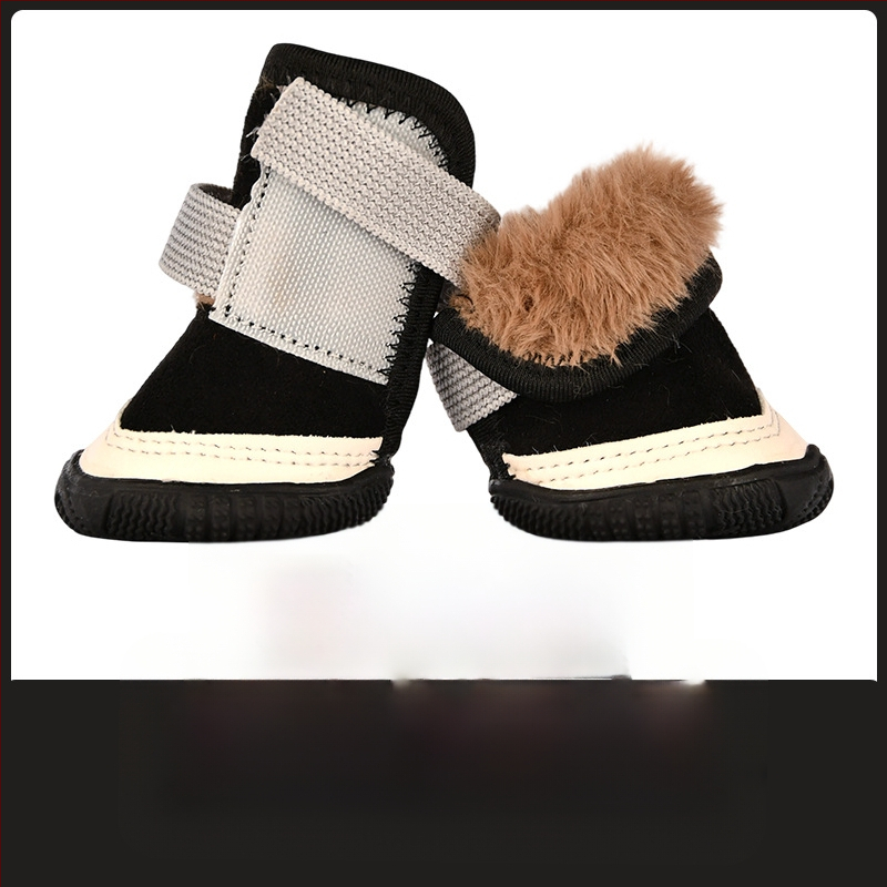 Kutyacipő kutyáknak | Csúszásmentes, Melegen tart, Kopásálló | Anyag: suede; Célközönség: kutyák; Funkciók: csúszásgátló, melegen tart, kopásálló