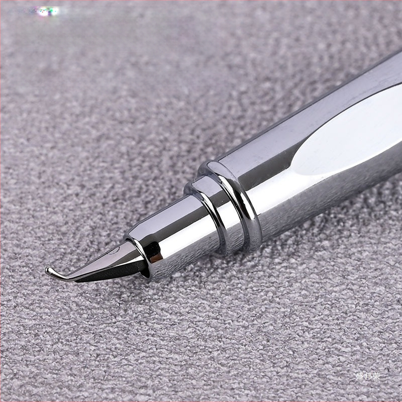Mini metalno nalivpero s savijenim vrhom, model 9362, za učenike II. i III. razreda te za odrasle za poslovno pisanje i kaligrafiju