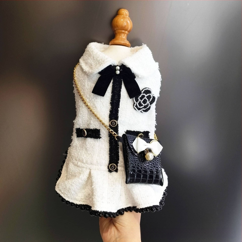 Jaket za psa u Chanel stilu, crno-bijeli tweed, psi plašt, odjeća za kućne ljubimce