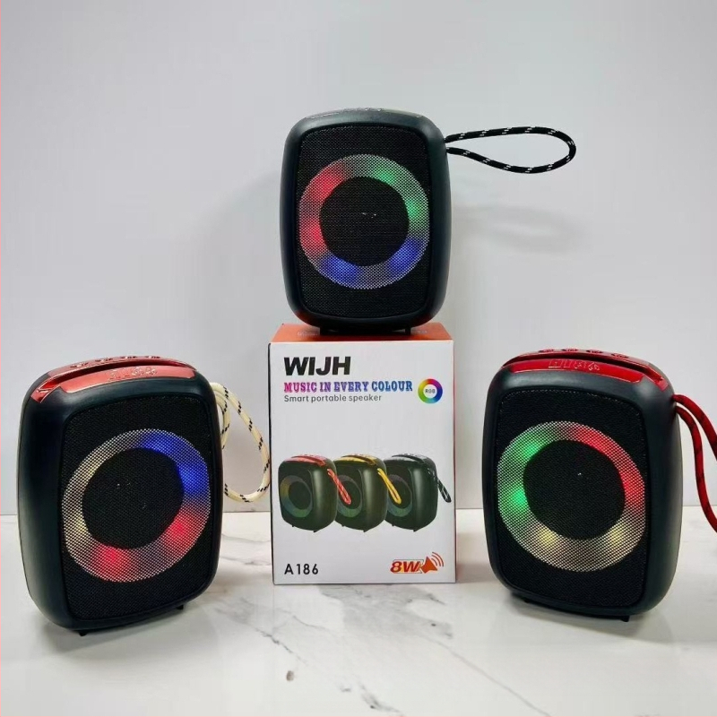 Prijenosni bežični Bluetooth zvučnik s RGB osvjetljenjem i snažnim basom
