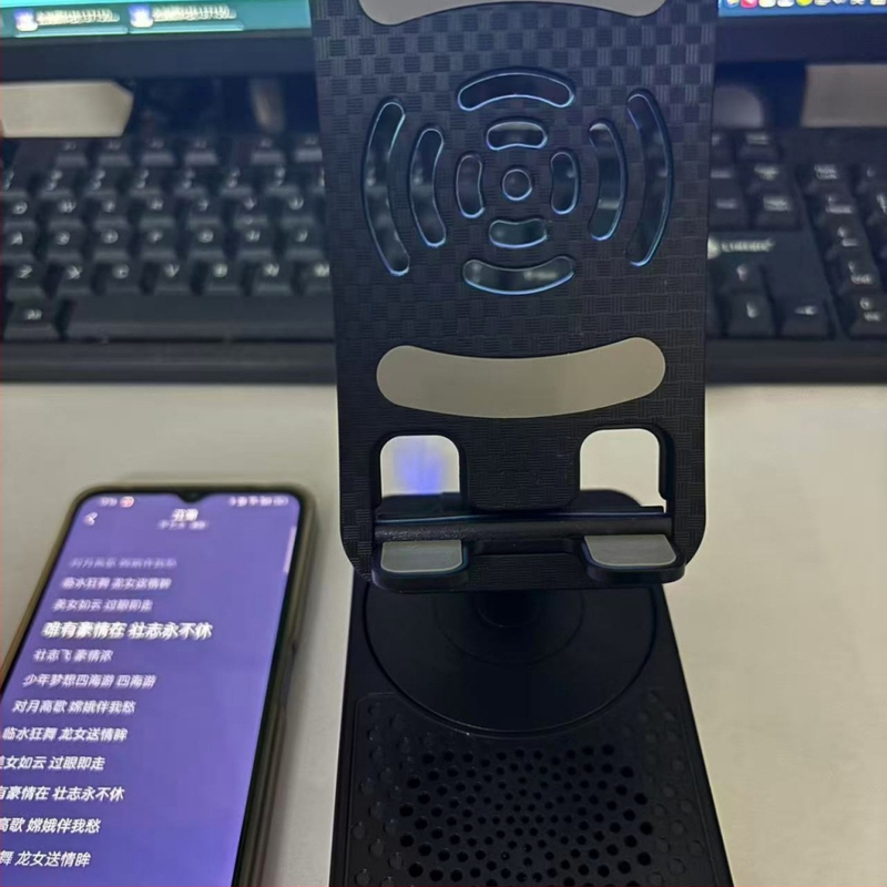 Držač za telefon s Bluetooth zvučnikom — sve-u-jednom za gledanje filmova, slušanje glazbe i punjenje
