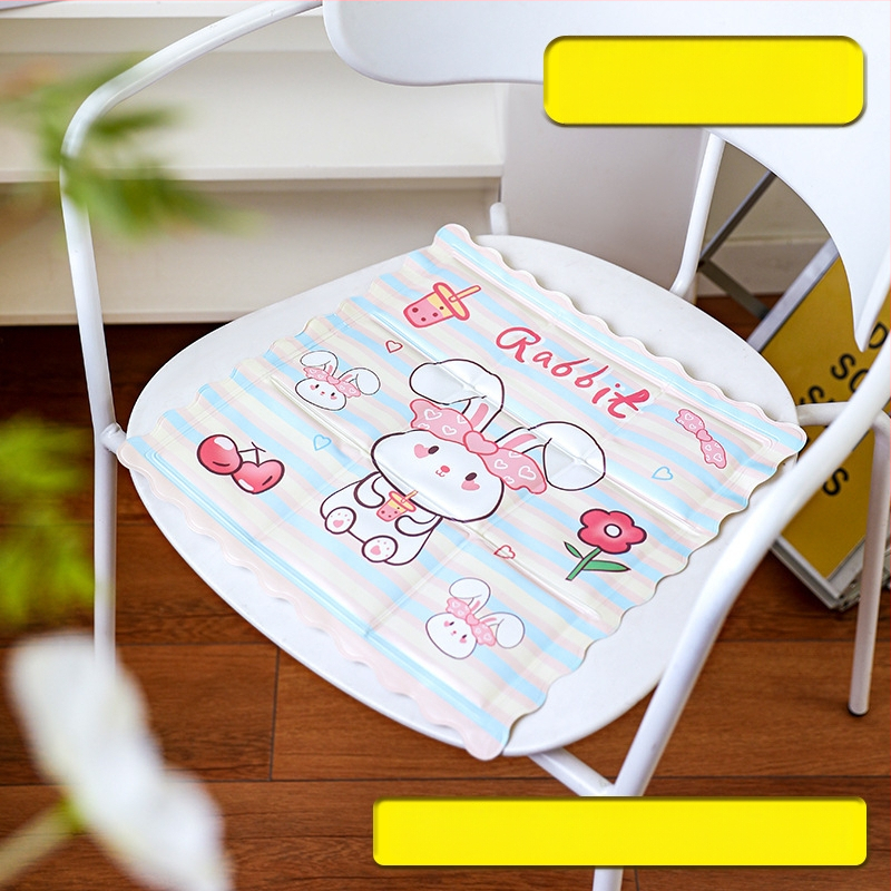 Chladna podloga 35×35 cm s PVC navlakom i punjenjem od ledenih kristala, pogodna za domove, studentske sobe, učionice i urede