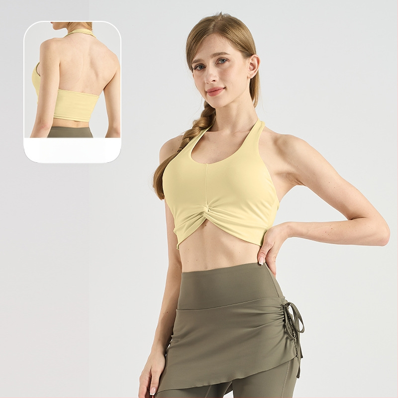 Ženski halter-top za jogu, brzo sušeći materijal, umetci za grudi, otvoren leđa