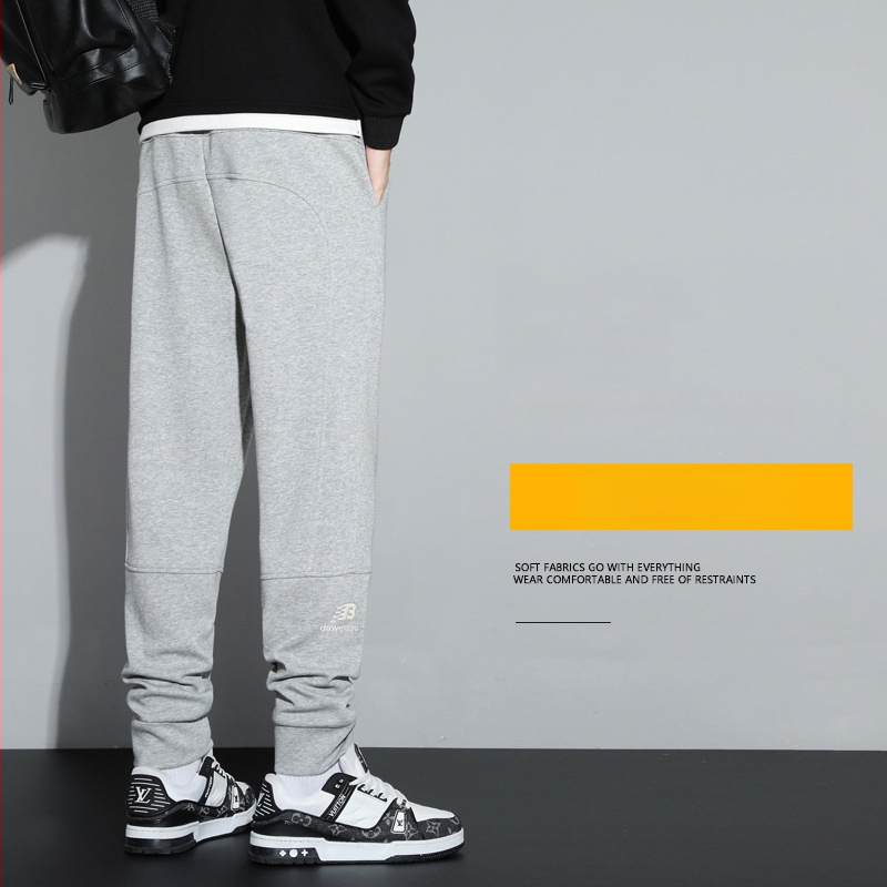 Proljetne muške jogger hlače u korejskom stilu s elastičnim pojasom, cropped duljina, vezeni detalj, casual, pamukova mješavina