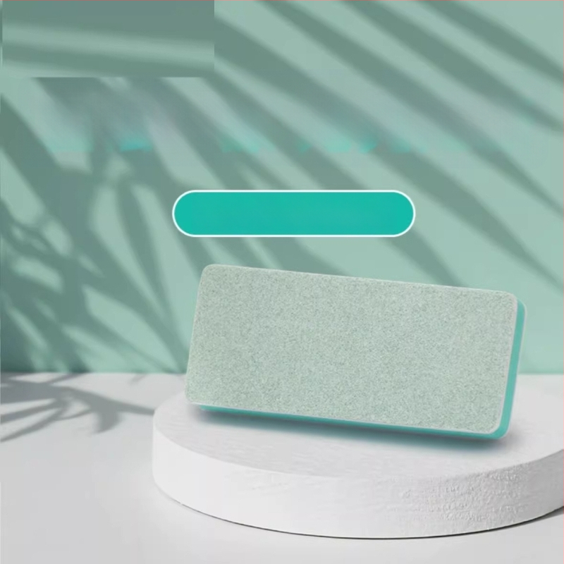 Διπλής όψεως πανί καθαρισμού γυαλιού για εσωτερικούς τοίχους δεξαμενής· Αφαιρεί κλίμακα, σημάδια νερού και λεκέδες· Ασφαλές για δεξαμενές· Οικιακή χρήση· Κυκλοφόρησε το 2024