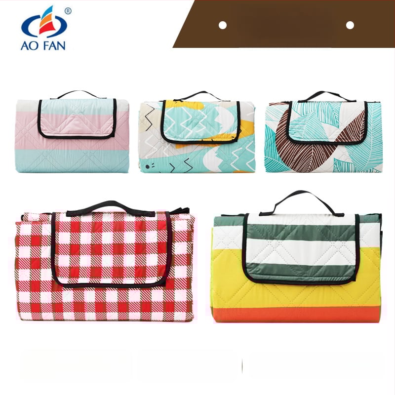 Πικνικ στρώμα υπερηχητικό κατά της υγρασίας (Υλικό: Oxford ύφασμα; Μοντέλο: 002; Για 4–10 άτομα)