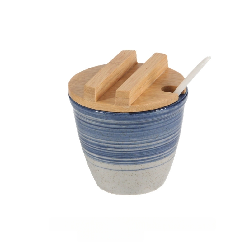 Керамичен релефен комплект бурканчета за подправки с капаци и отворено горло, японски стил, сол и пипер