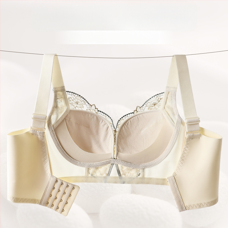 Esküvői melltartó kis mellhez, 3/4 kosár, felső rész vékony, alsó rész vastag, Mulberry selyem bélés, állítható vállpántok, hátul négy sor zár
