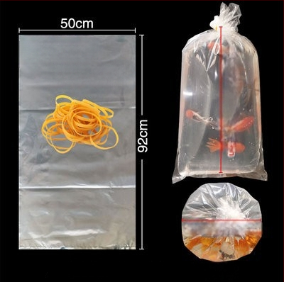 Pungă de ambalare pentru pești ornamentali vii, destinată transportului, cu bază plată pătrată la patru colțuri și plastic îngroșat