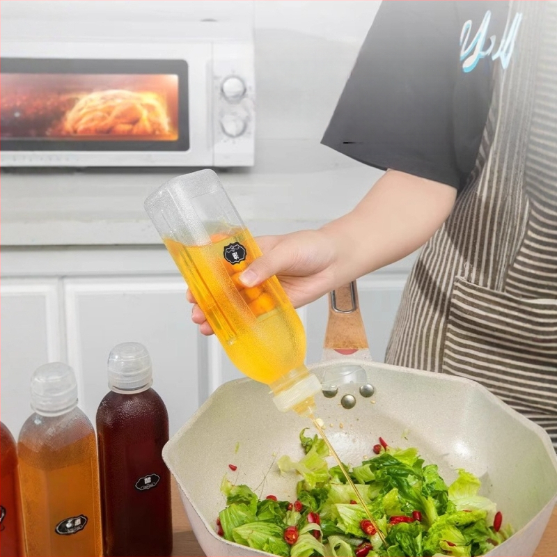 Бутилка за масло със спрей – PP, непроливна, натискане за пръскане, модерен минималистичен дизайн