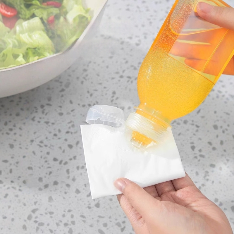 Бутилка за масло със спрей – PP, непроливна, натискане за пръскане, модерен минималистичен дизайн