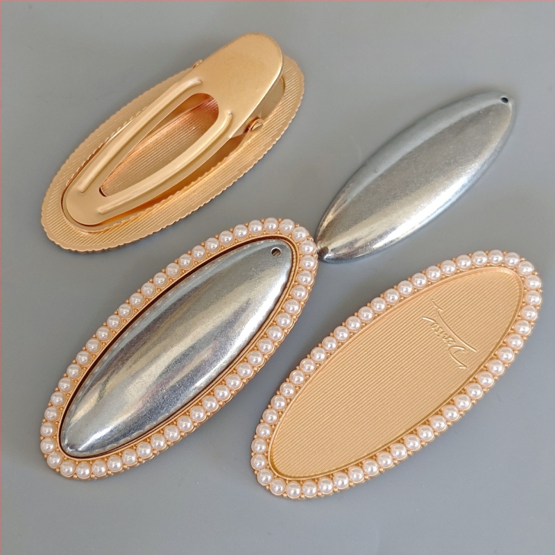 Ukosnica s cvijetom od svile – dječji dodatak u kineskom stilu, proljeće 2025