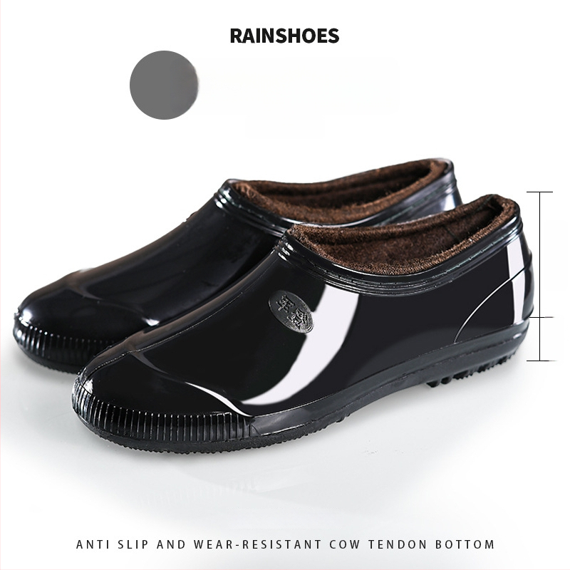 Guixin férfi esőcsizmák, vízállóak, fleece bélésesek, csúszásmentes és kopásálló talppal, alacsony szárú kialakítás