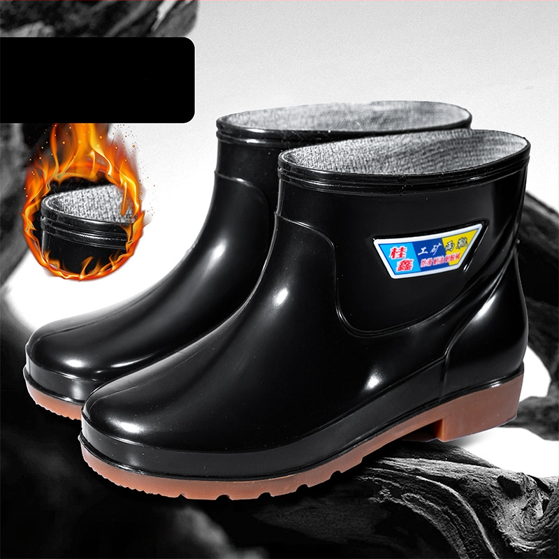 Guixin férfi esőcsizmák, vízállóak, fleece bélésesek, csúszásmentes és kopásálló talppal, alacsony szárú kialakítás