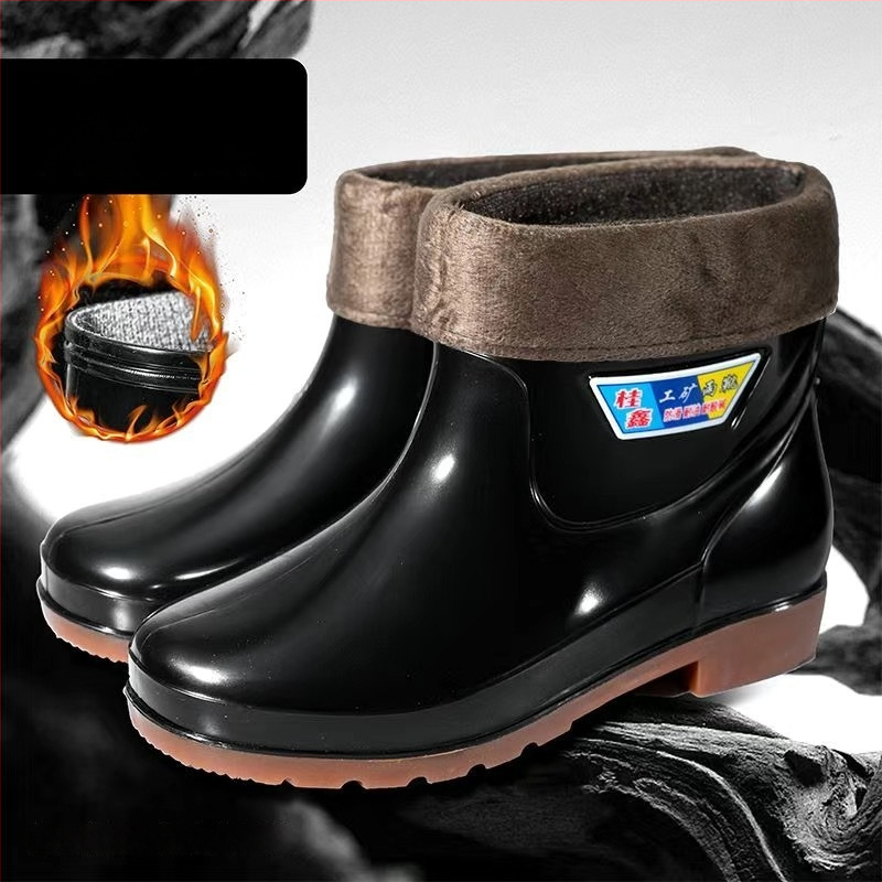 Guixin férfi esőcsizmák, vízállóak, fleece bélésesek, csúszásmentes és kopásálló talppal, alacsony szárú kialakítás