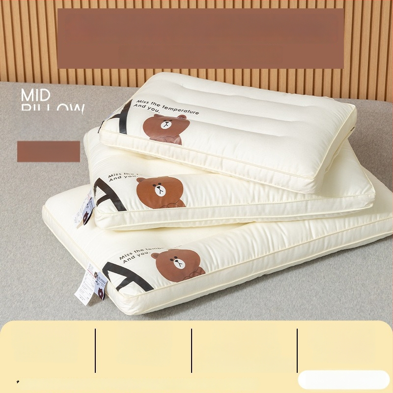 Παιδικό μαξιλάρι — ορθογώνιο σχήμα; γέμισμα από μικροϊνες με αντιβακτηριακή ίνα; εξωτερικό ύφασμα 100% βαμβάκι